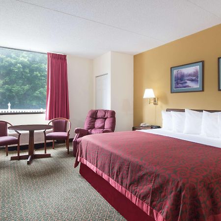 Days Inn By Wyndham Chambersburg Εξωτερικό φωτογραφία