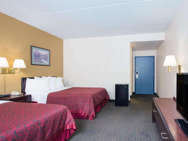 Days Inn By Wyndham Chambersburg Εξωτερικό φωτογραφία