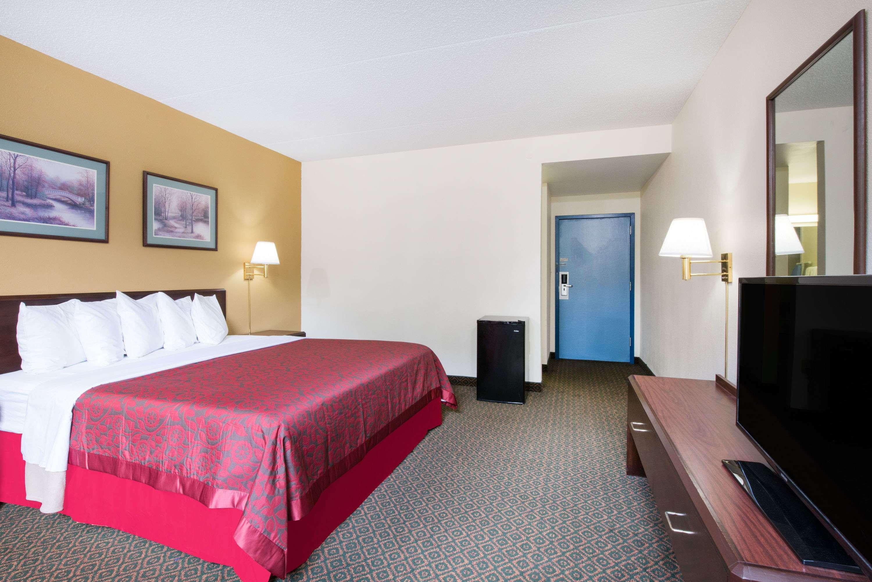 Days Inn By Wyndham Chambersburg Εξωτερικό φωτογραφία