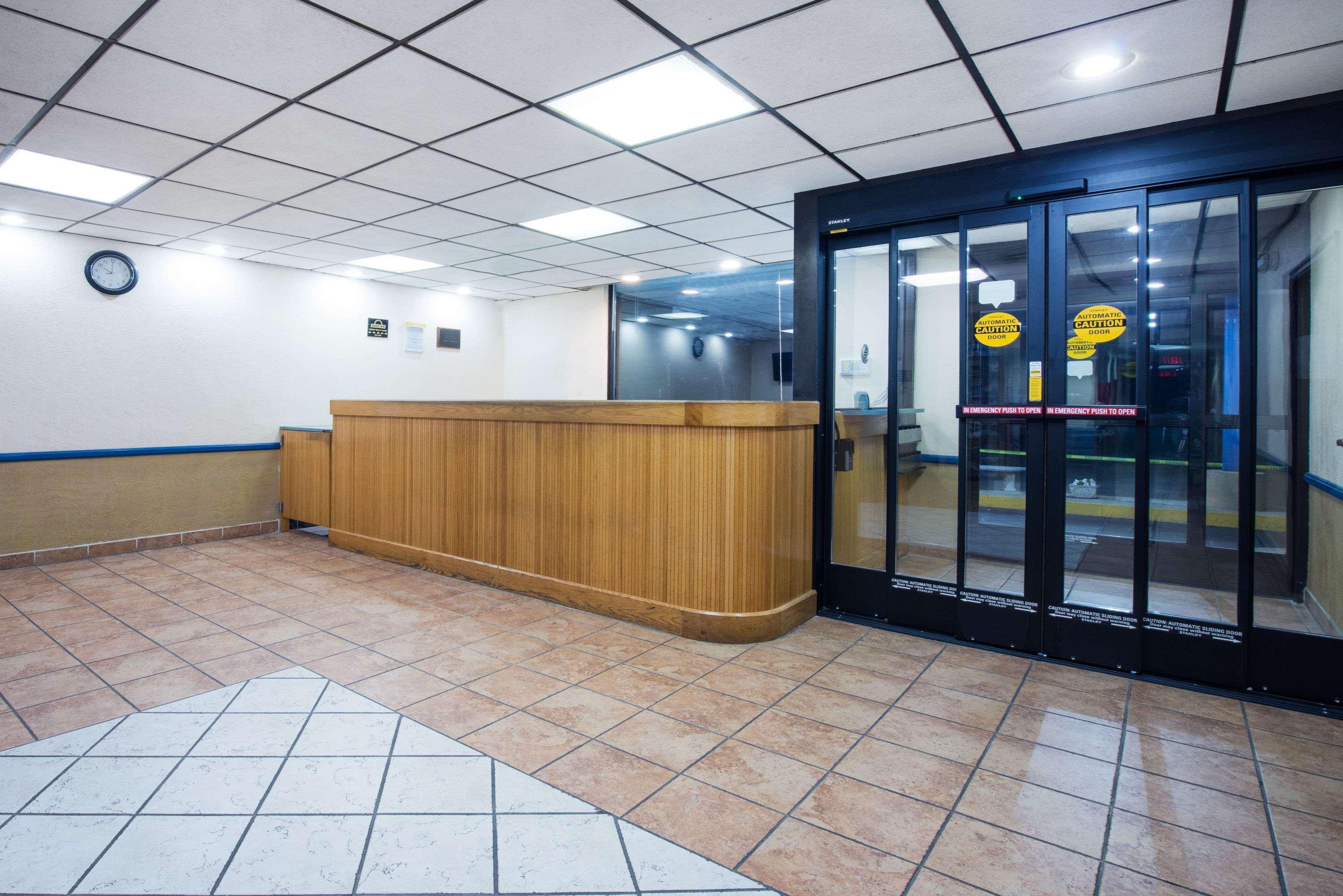 Days Inn By Wyndham Chambersburg Εξωτερικό φωτογραφία